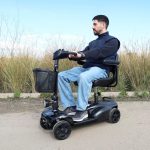 Scuter/carucior electric pentru adulti sau persoane cu dizabilitati, manere rabatabile, negru, KMINA - imagine 8