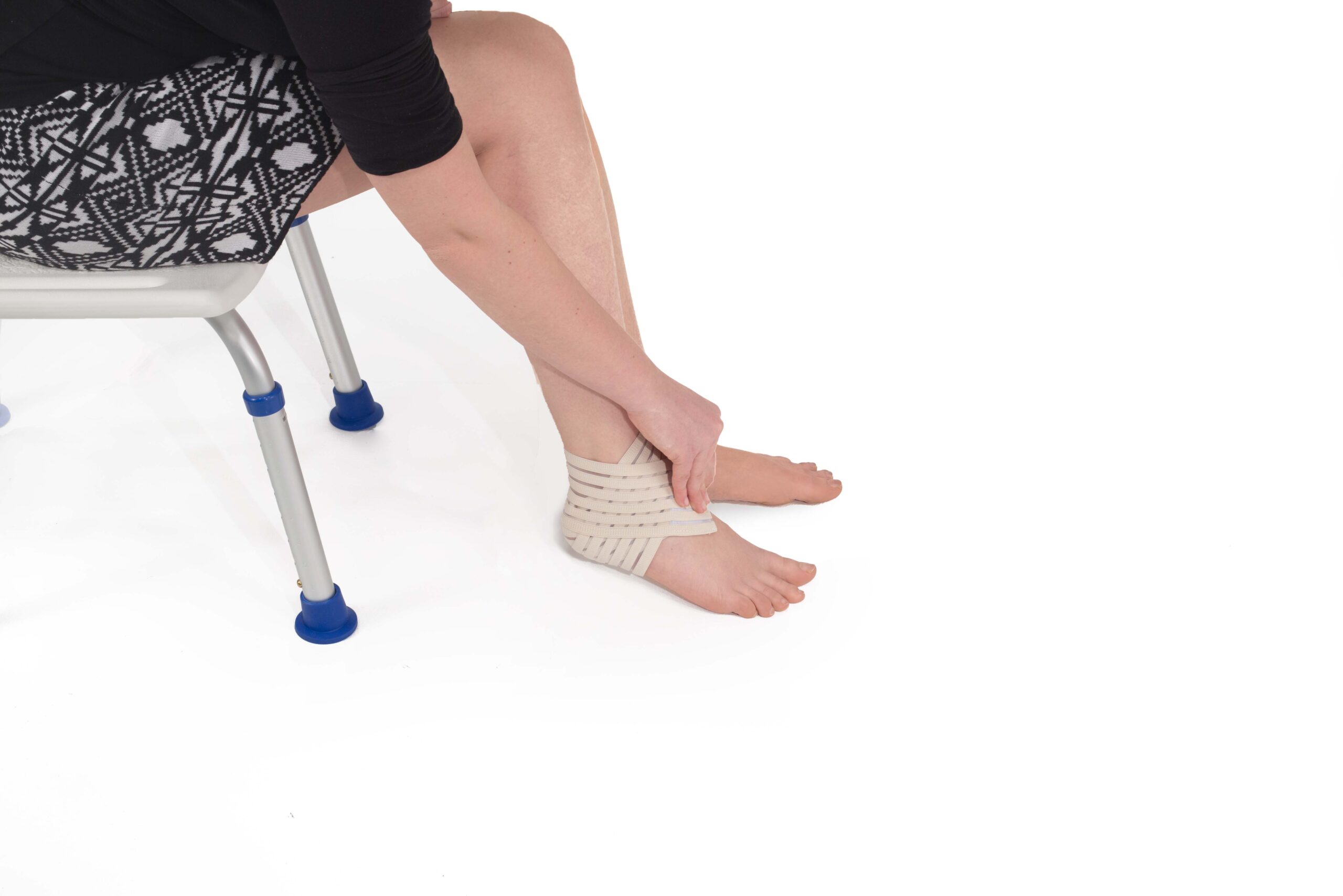 Bandaj elastic pentru glezna cu prindere Velcro Vitility Bandaj elastic pentru glezna cu prindere Velcro Vitility